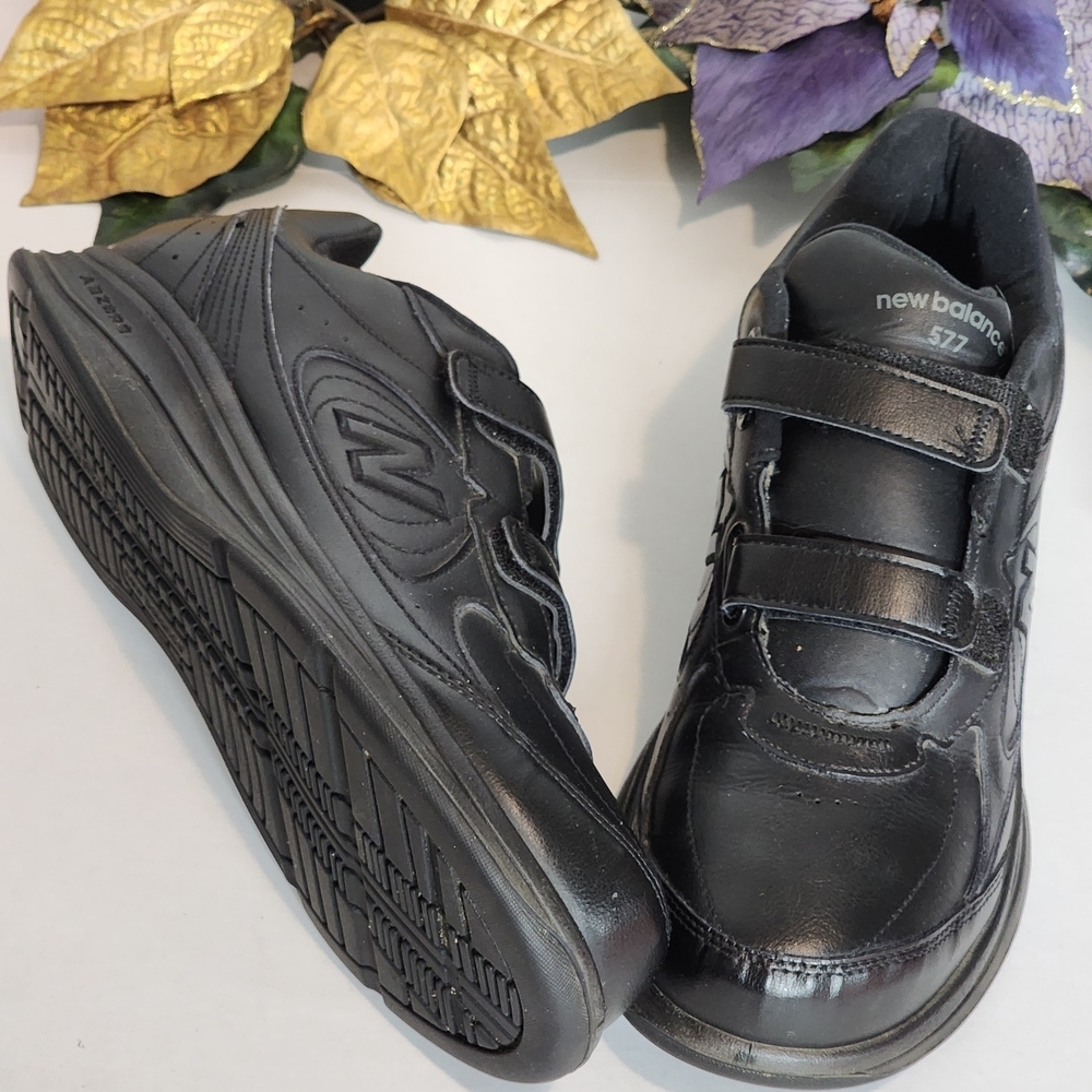 New Balance Men's Black Triple Strap Sneakers - Picture 2 of 5